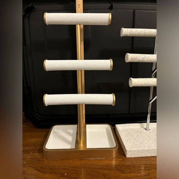 Pair of jewelry display stands - Picture 5 of 7